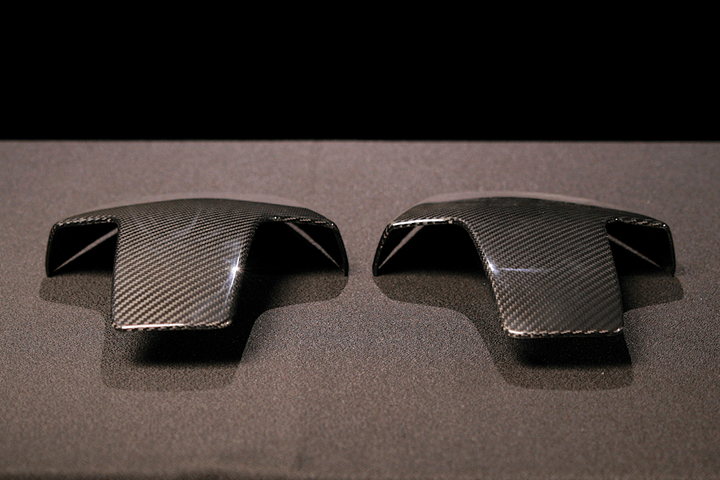 Kies Carbon  G8X M2 / M3 / M4 / X3M / X4M Carbon Fiber Seat Back Cover