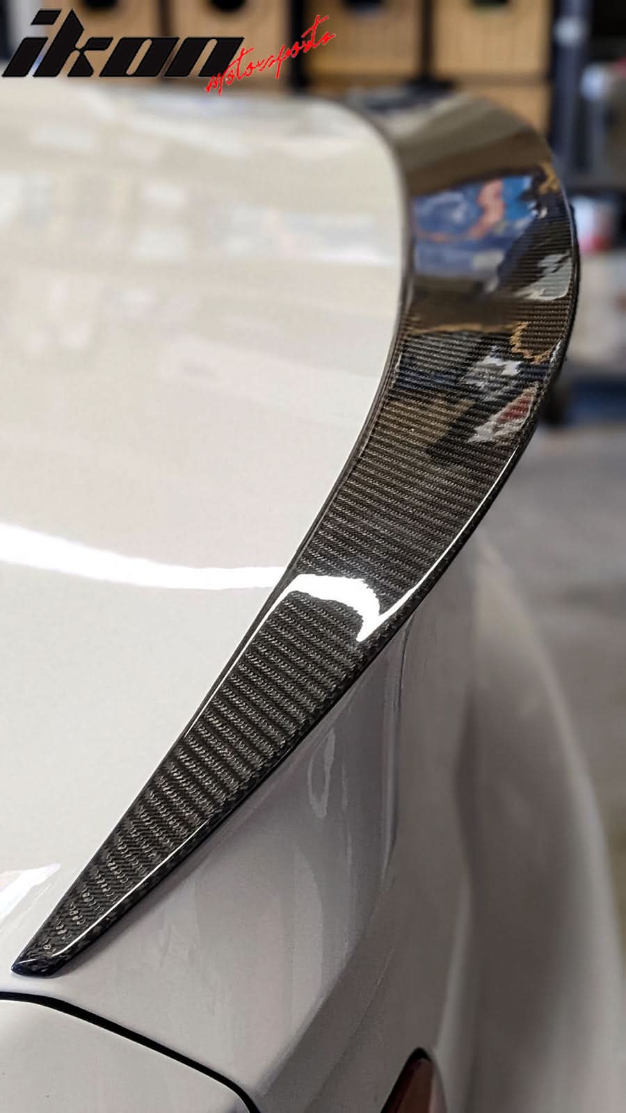 2007-2013 BMW 1 Series E82 MP Style Rear Trunk Spoiler Carbon Fiber