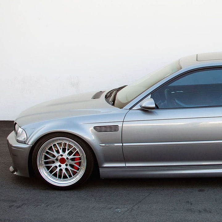 Fits 02-04 BMW E46 4D M3 Metal Fenders + Chrome Side Vent