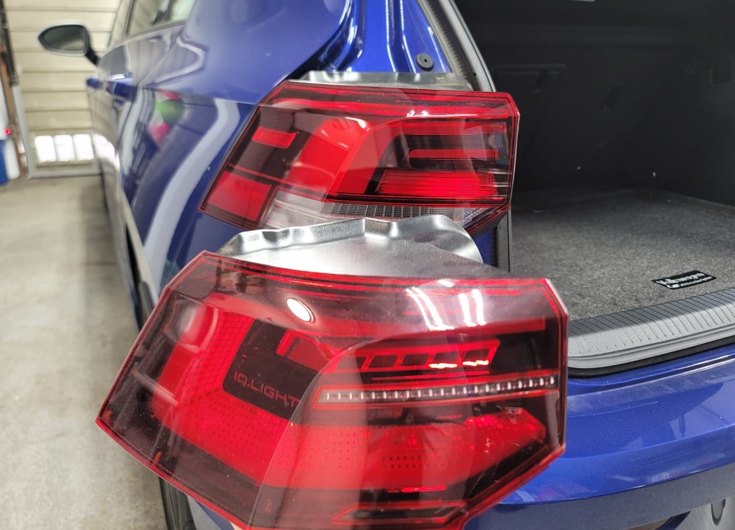 MK8 IQ Tail Lights with Direct to BCM Harness
