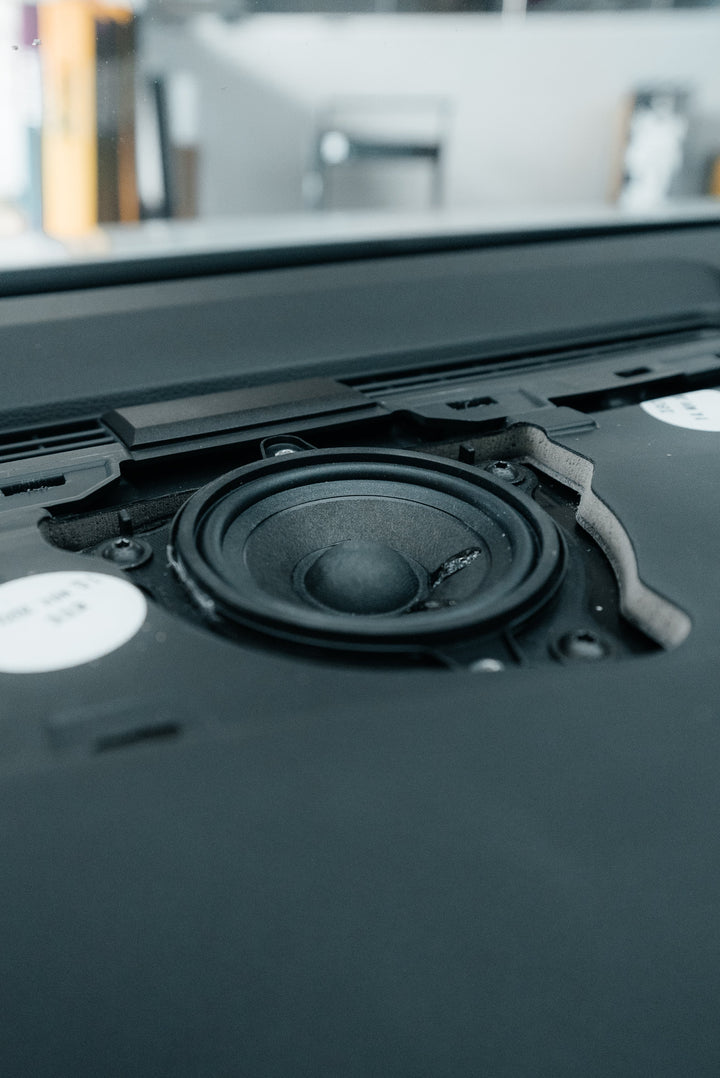 MK8 Golf speaker upgrade Harman Kardon HK