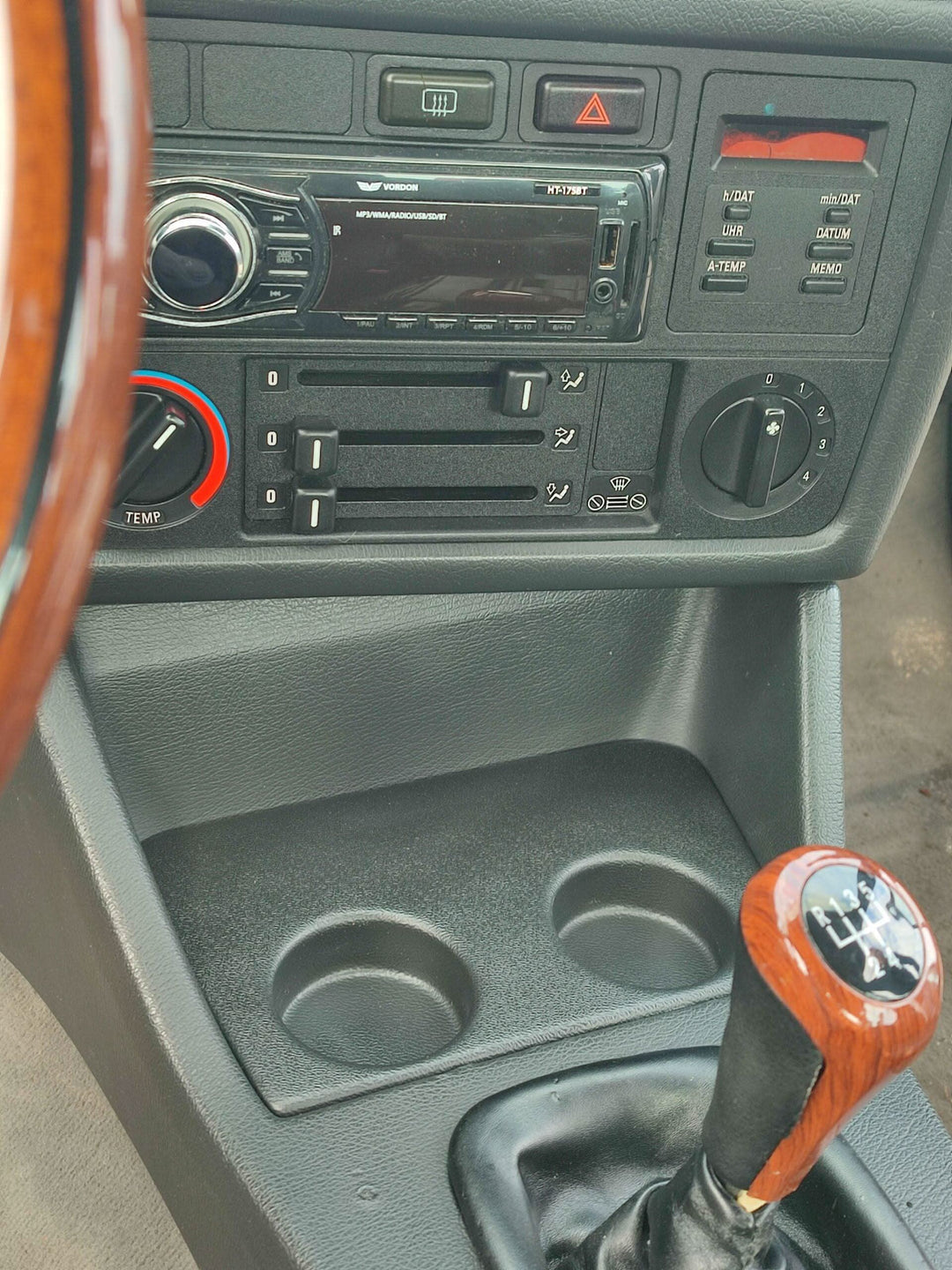 BMW E30 Modern Cup Holder V2
