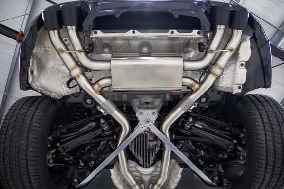 Dinan F9x X3M/X4M Foundation Package (F) Closed Intake / Black Exhaust / X-Pipe