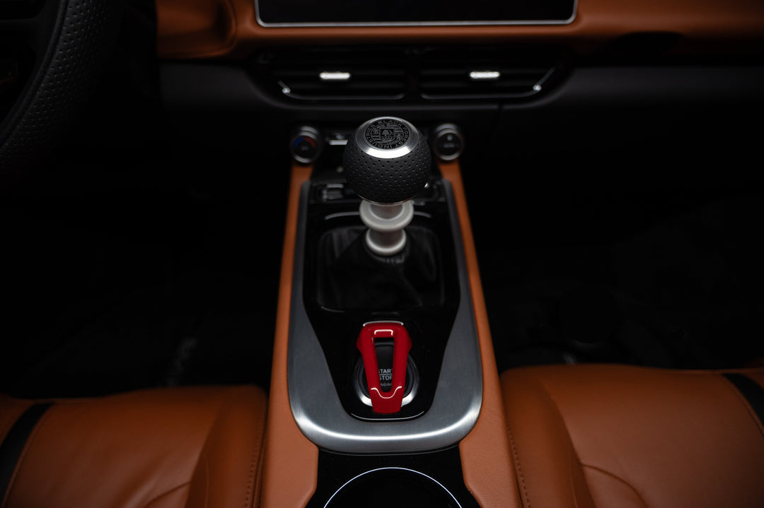 GS2 Air Leather (Lotus Emira Manual)