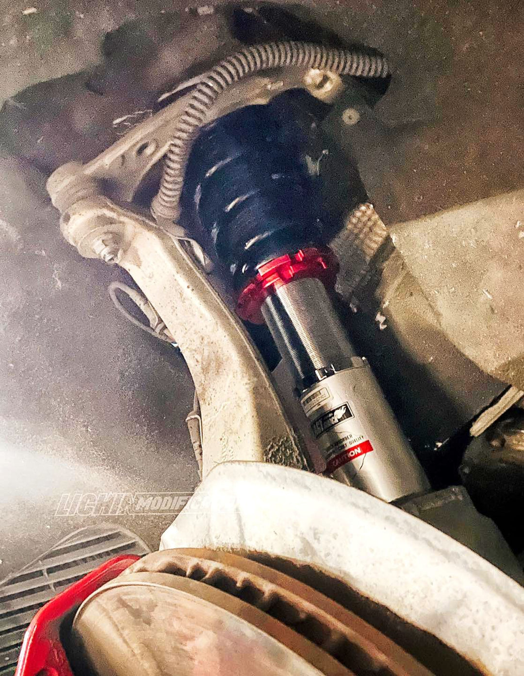 AGT Shock 2003-2010 9PA/ 957/955 4WD CAYENNE Front/ Rear: Inverted Fork-Front Spring Rate: 18K200 Rear Spring Rate: 14K200  2' Lift