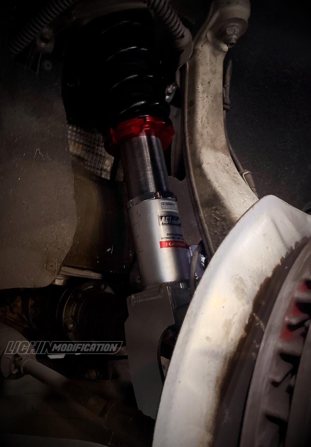 AGT Shock 2003-2010 9PA/ 957/955 4WD CAYENNE Front/ Rear: Inverted Fork-Front Spring Rate: 18K200 Rear Spring Rate: 14K200  2' Lift