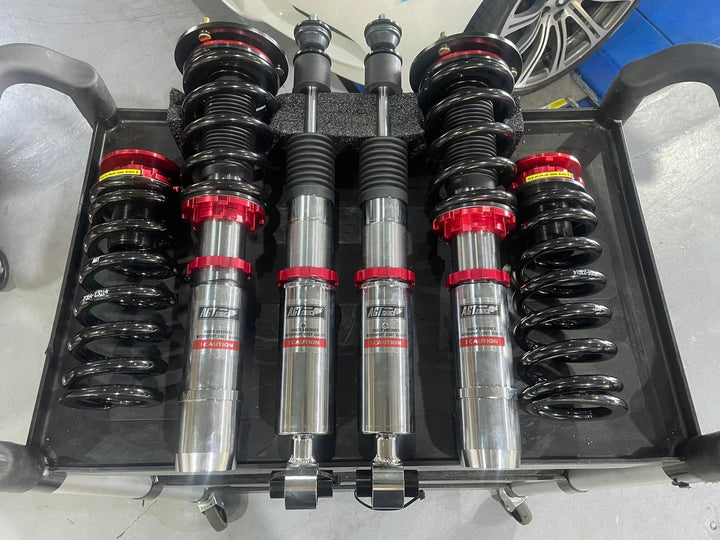 AGT Shock 2005-2013	E90 /E91/E92/E93 2WD 3 SERIES MK5 Front Inverted Fork/Rear Vertical Fork - Front Spring Rate: 7K190 Rear Spring Rate: 10K220