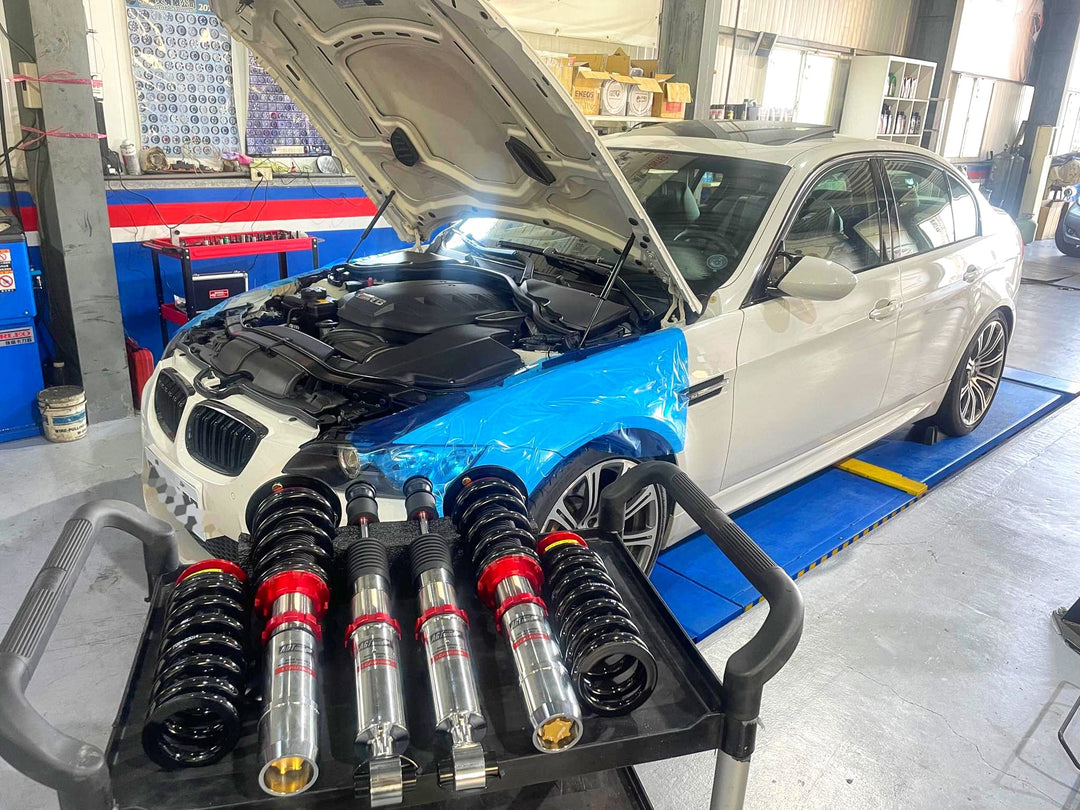 AGT Shock 2005-2013	E90 /E91/E92/E93 2WD 3 SERIES MK5 Front Inverted Fork/Rear Vertical Fork - Front Spring Rate: 7K190 Rear Spring Rate: 10K220