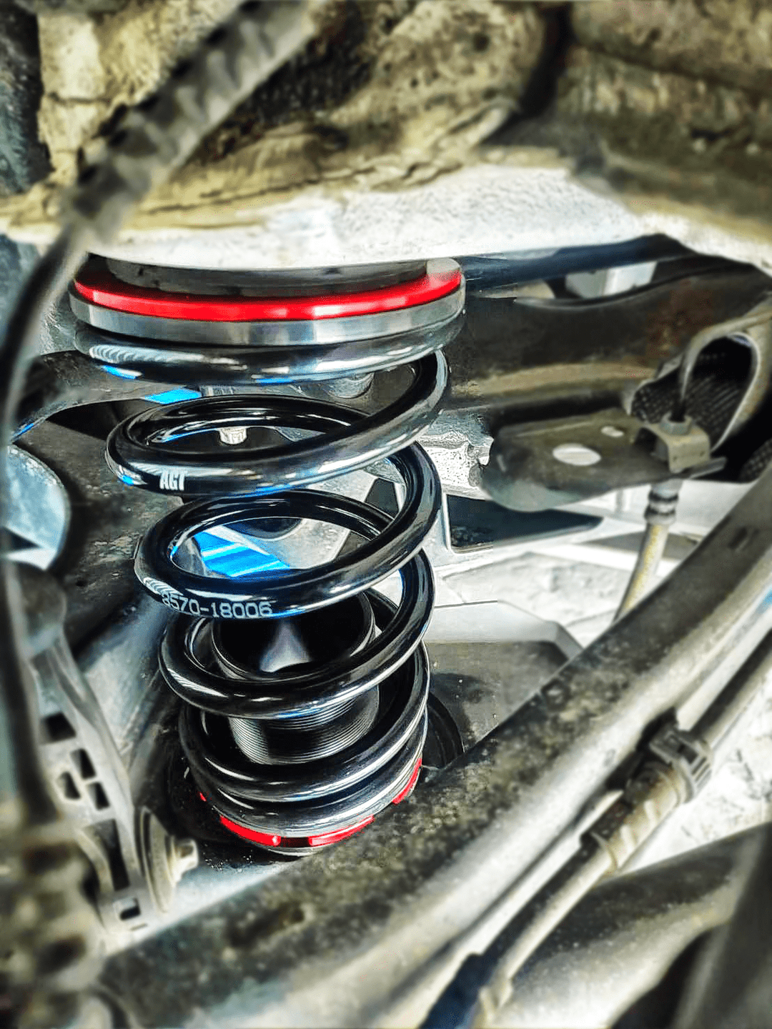 AGT Shock 2017+	F52	1 SERIES MK3 Front  Inverted Fork/Rear Flip - Front Spring Rate: 6K180 Rear Spring Rate:	6K160