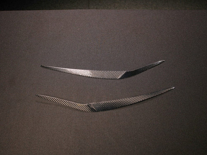 Kies Carbon X3M Carbon Fiber Eyebrows