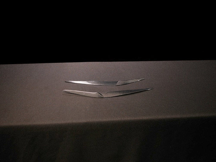 Kies Carbon X3M Carbon Fiber Eyebrows