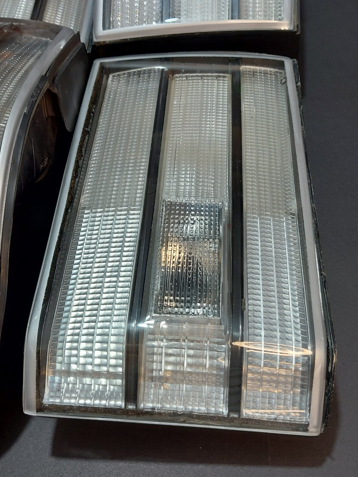 1990-1994 LEXUS LS400/CELSIOR UCF10 UCF11 CLEAR TAIL LIGHT LENSES