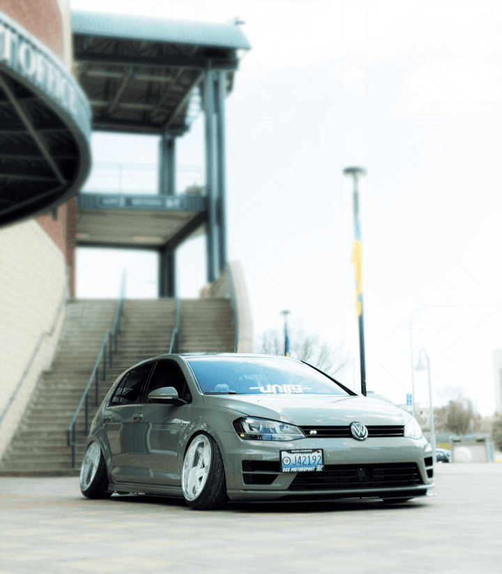 Volkswagen MK7 Golf/GTI/R - Clear/Black LED Tail Lights for Halogen Models (2012-2017)